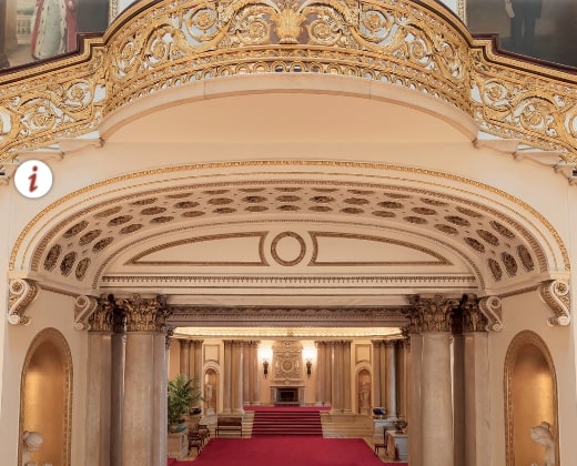 Buckingham-Palace-Grand-Staircase.jpg Buckingham-Palace-Grand-Staircase