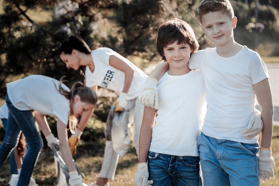 Volunteer Field Trips: Great For All Ages